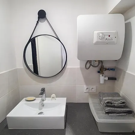 Proche Et Port De * Dieppe